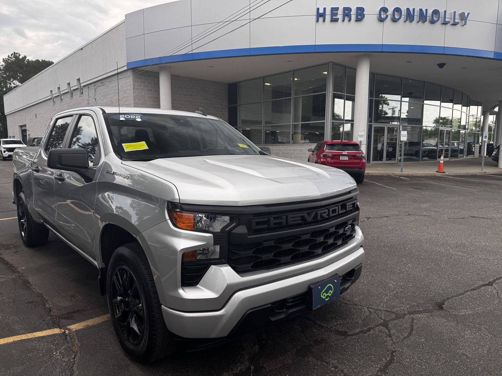 Certified 2022 Chevrolet Silverado 1500 Custom AWD/4WD image 1