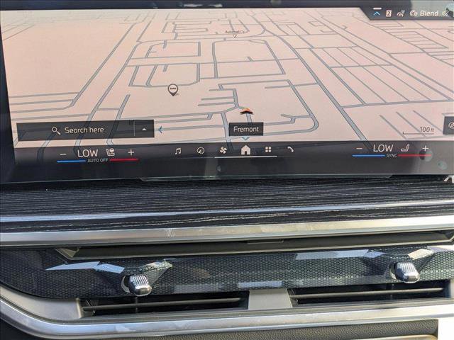 Used 2025 BMW X7 xDrive40i w/ M Sport Package image 13