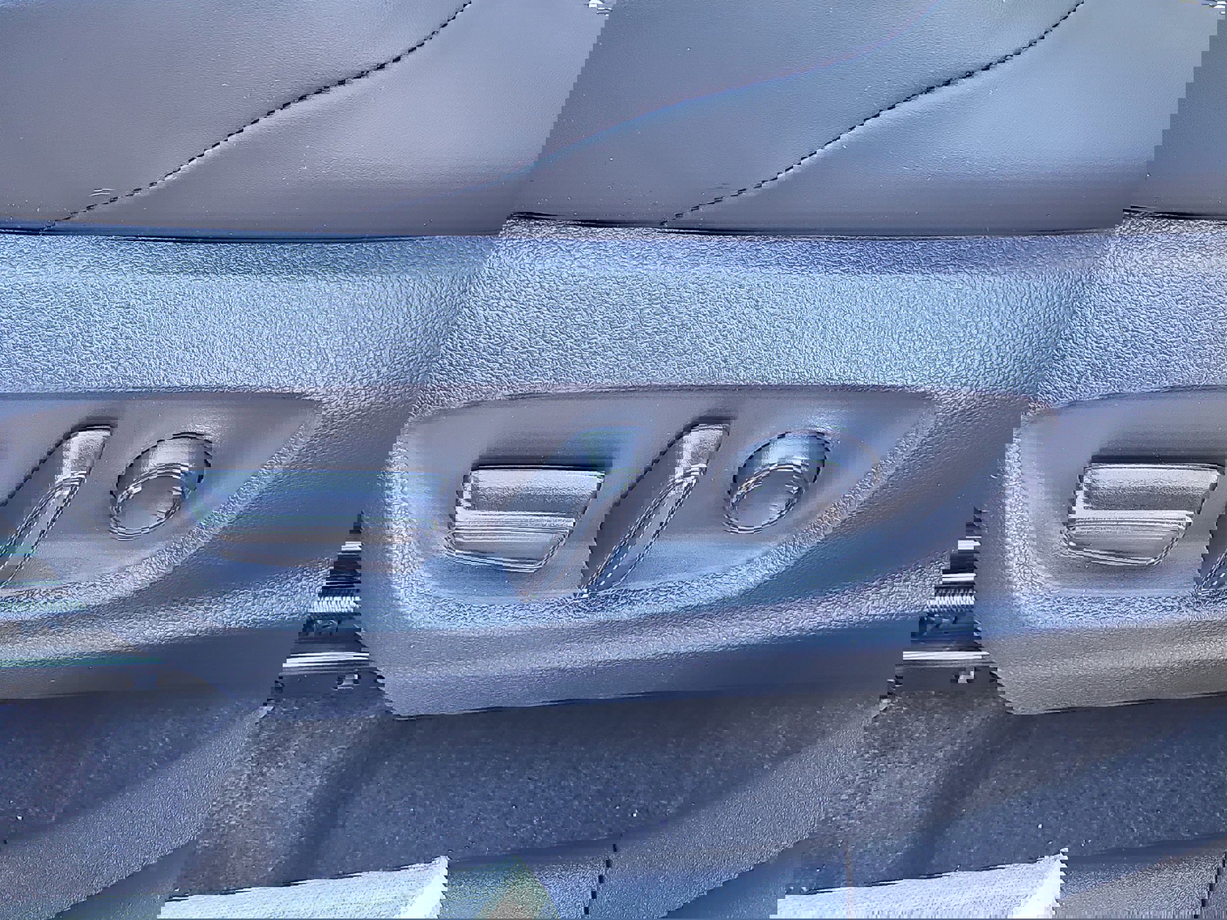 New 2026 Subaru Solterra Premium image 12