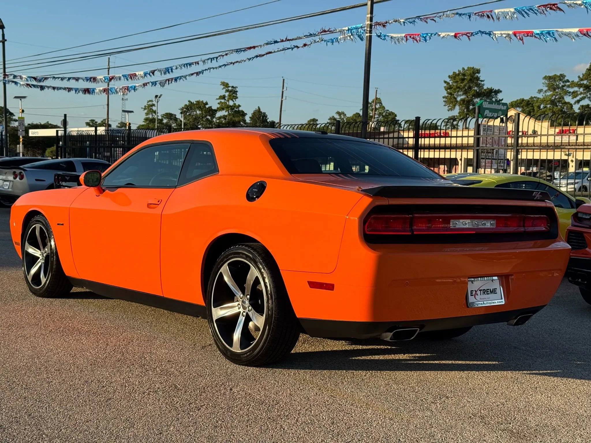 Used 2014 Dodge Challenger R/T image 6