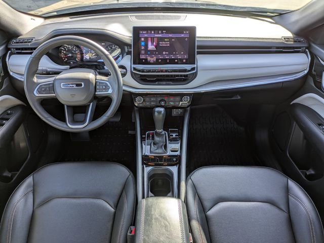Used 2024 Jeep Compass Limited image 16