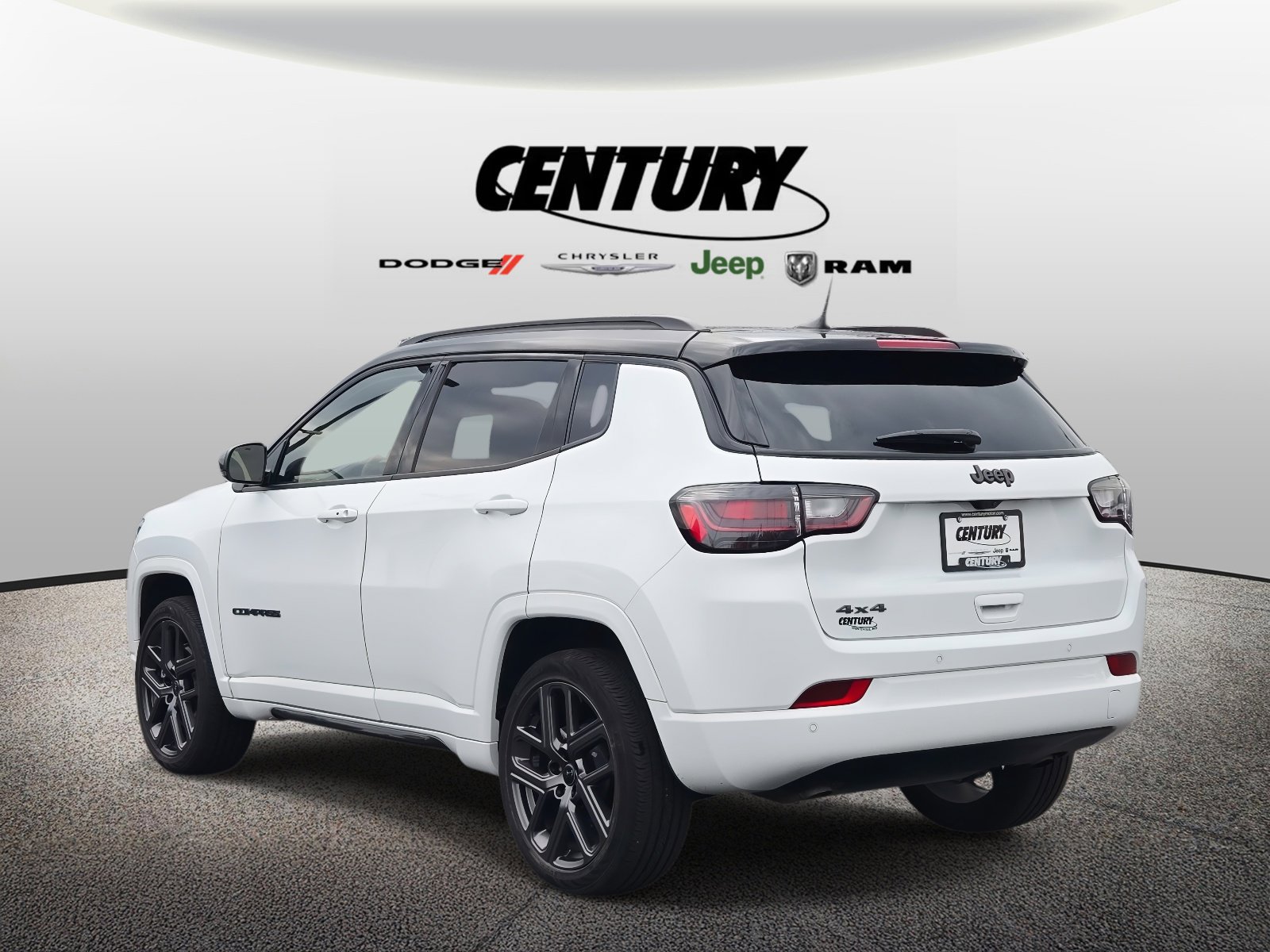 Used 2025 Jeep Compass Limited w/ High Altitude Package image 6