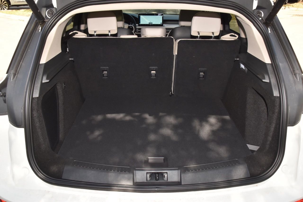 New 2026 Lincoln Corsair Premiere FWD image 36