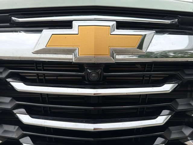 Used 2025 Chevrolet Equinox LT w/ Safety and Technology Package FWD image 9