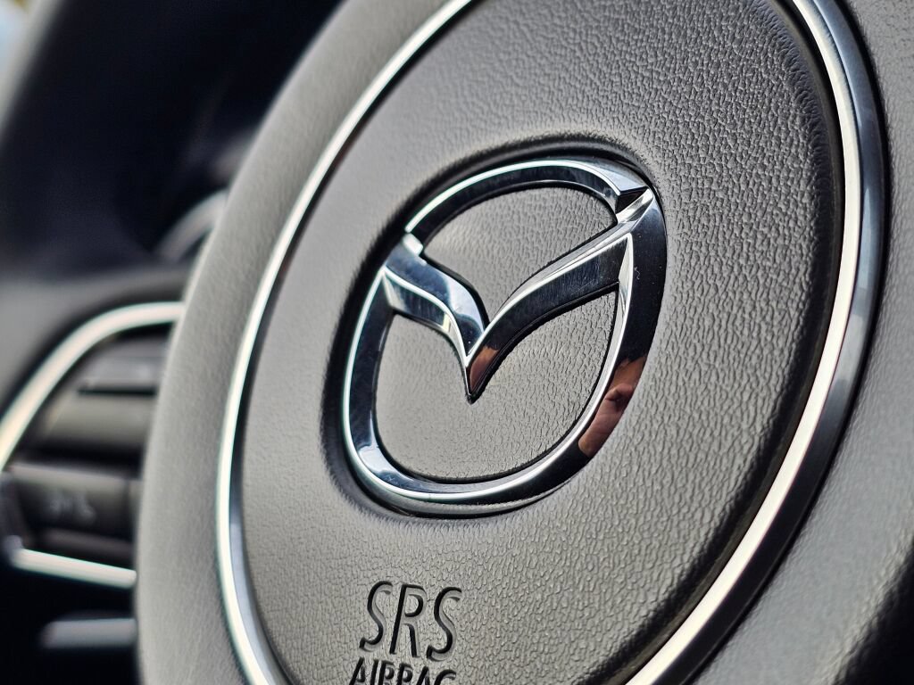 Certified 2024 MAZDA CX-90 Plug-In Hybrid w/ Preferred AWD/4WD image 22