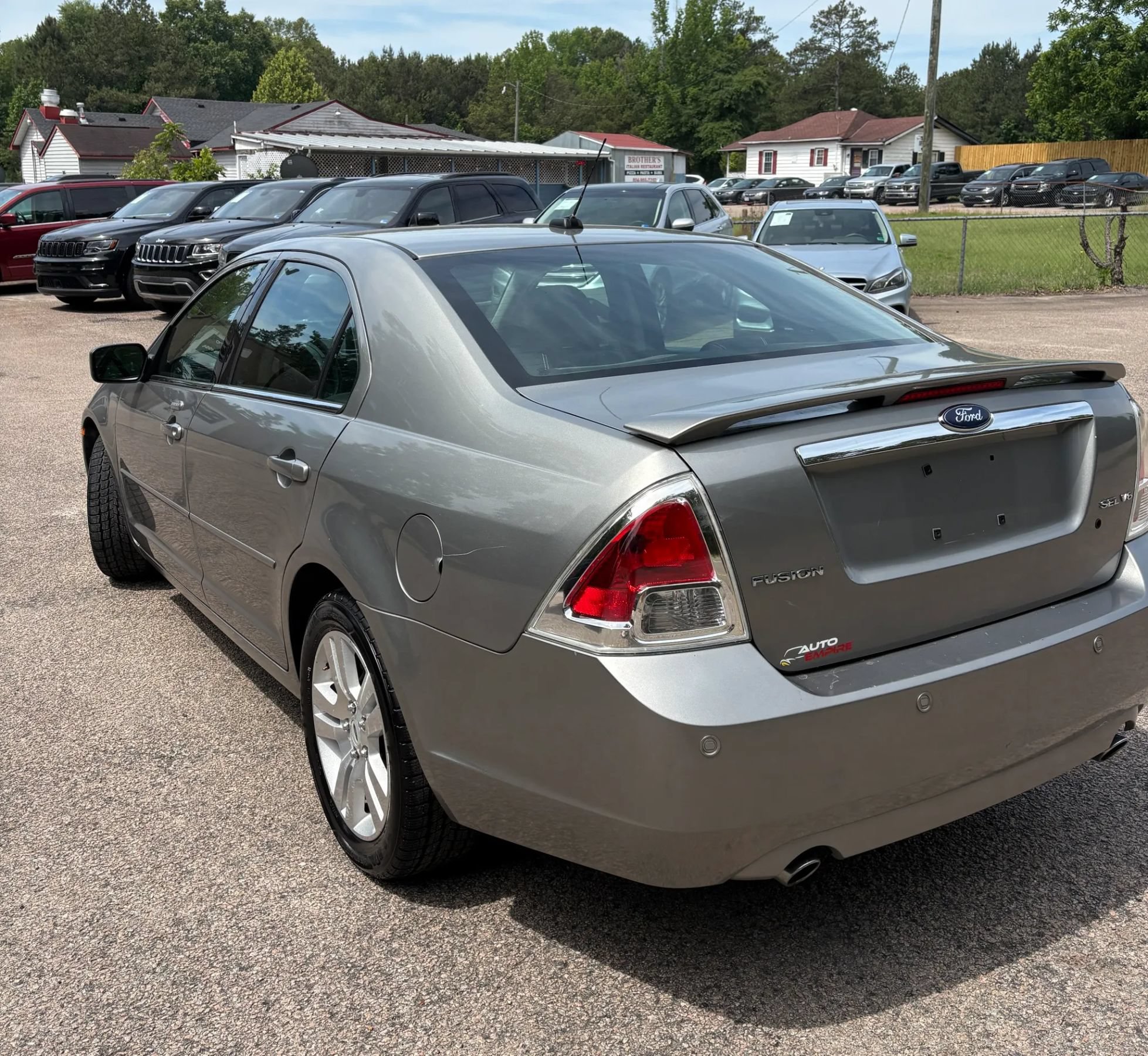 Used 2009 Ford Fusion SEL FWD image 3