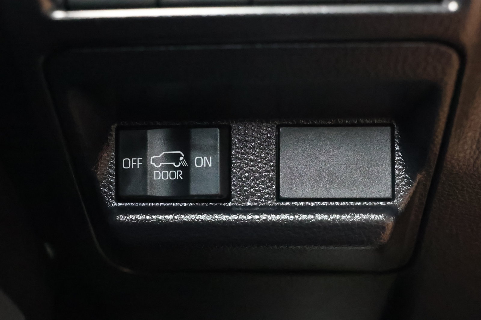Used 2025 Toyota 4Runner TRD Sport Premium w/ Tow Technology Package AWD/4WD image 29