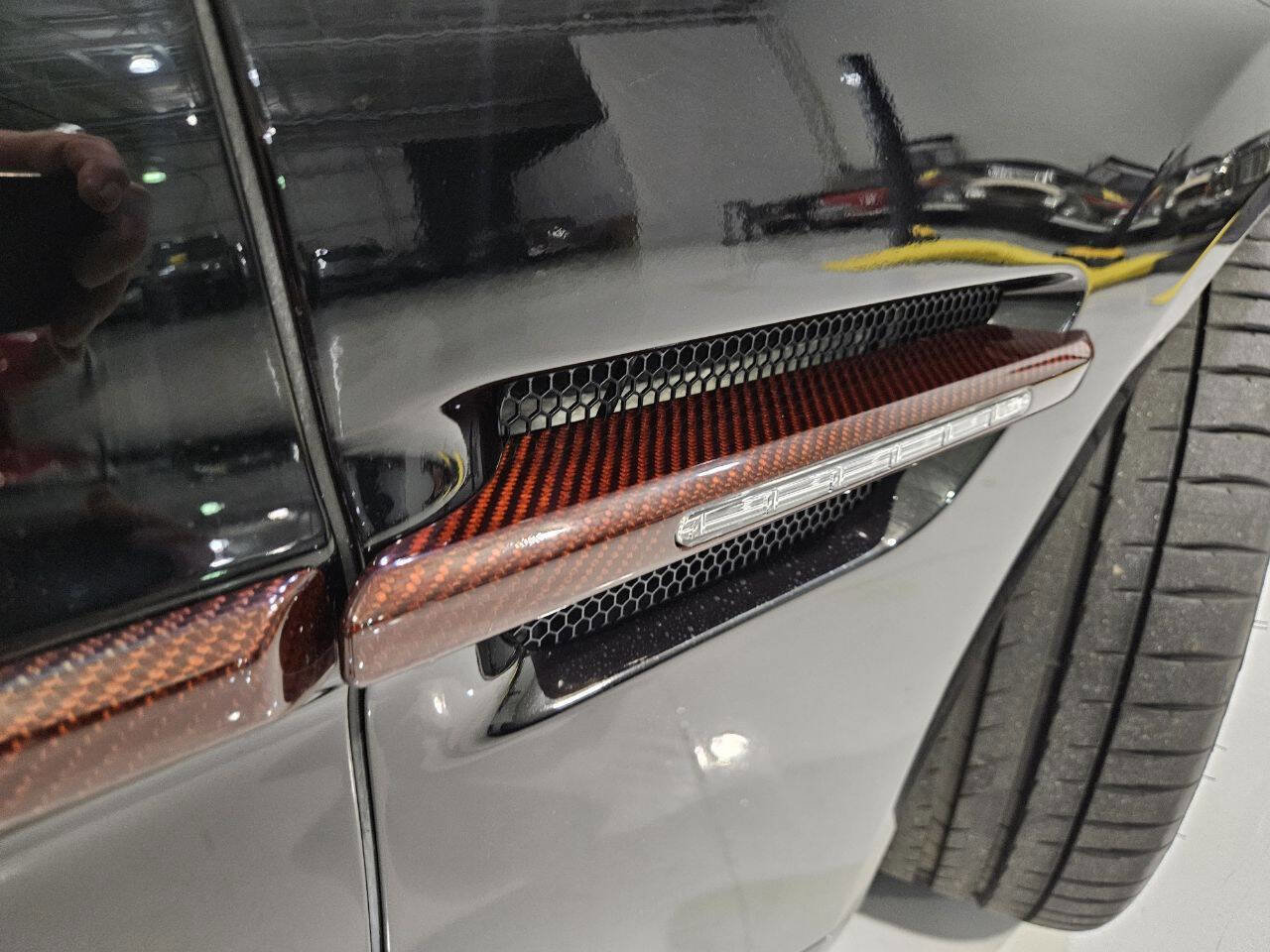 Used 2014 Aston Martin Vanquish Volante image 25