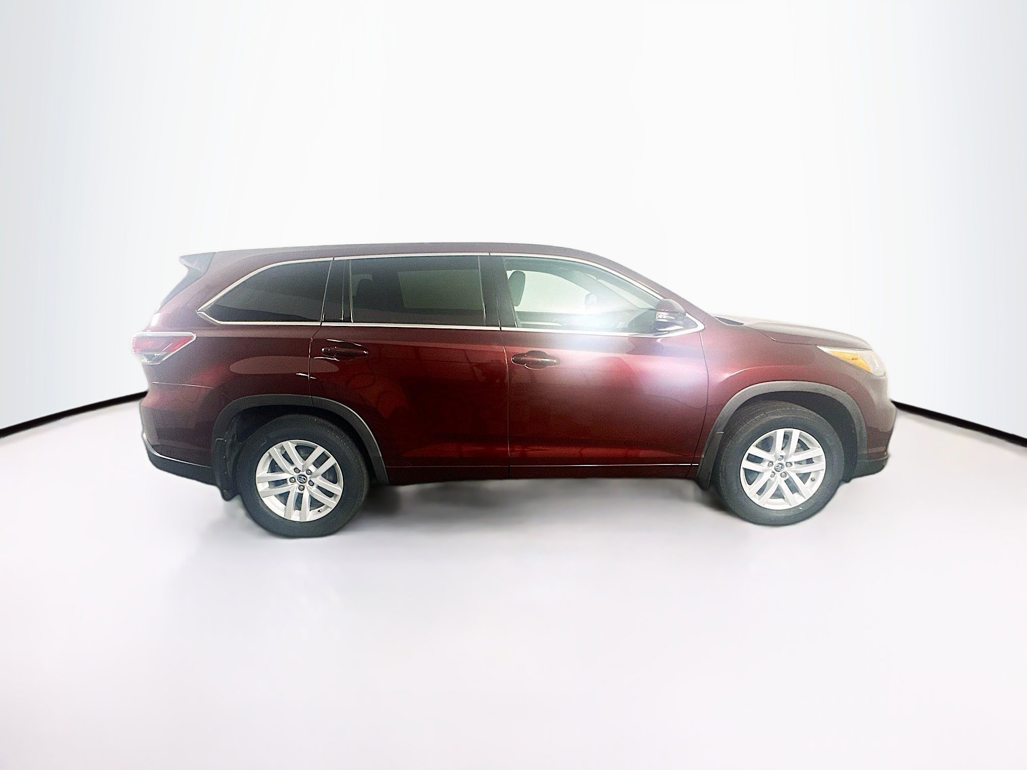 Used 2016 Toyota Highlander LE image 10