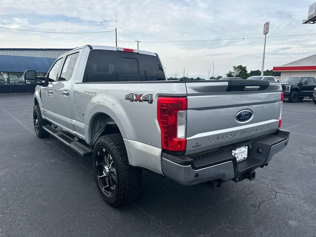 Used 2018 Ford F250 Lariat w/ Lariat Value Package AWD/4WD image 5