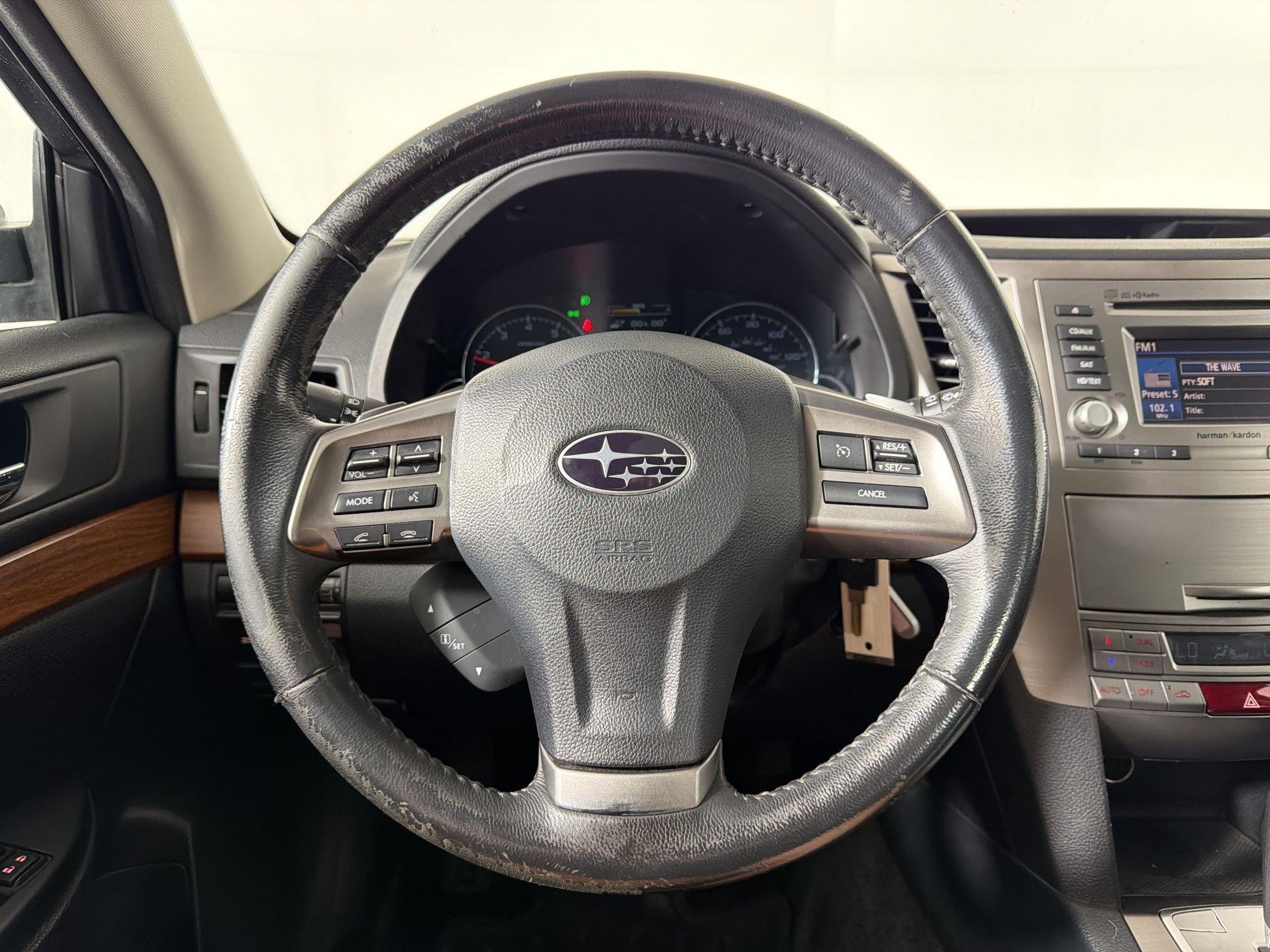 Used 2013 Subaru Outback 2.5i Limited AWD/4WD image 16