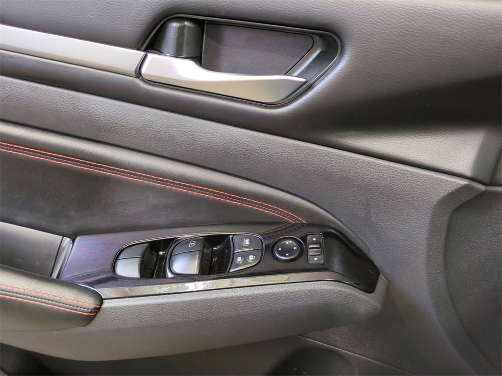 Used 2023 Nissan Altima 2.5 SR image 15