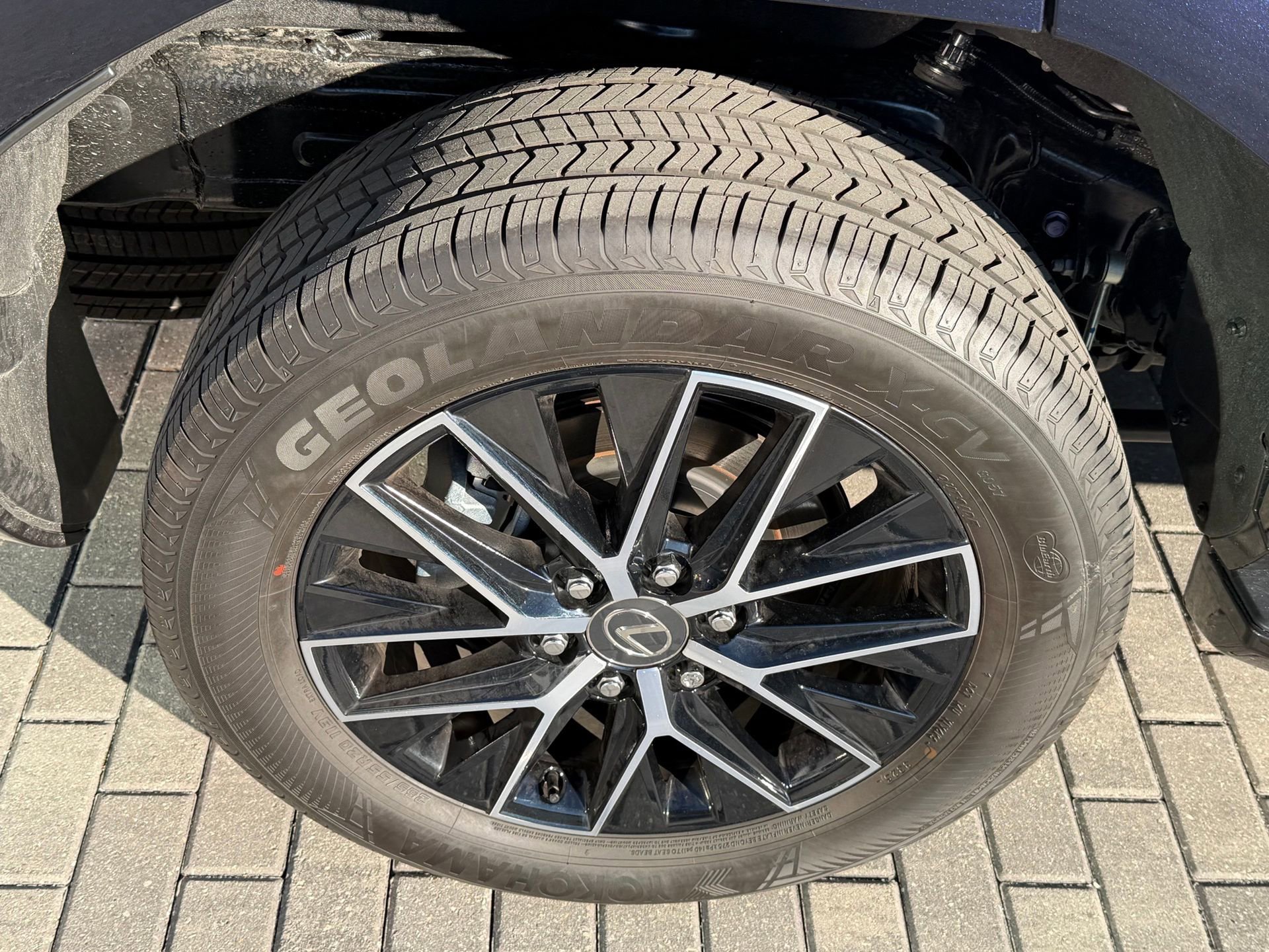 Used 2025 Lexus GX 550 550 Premium+ w/ Accessory Package (2T) image 25