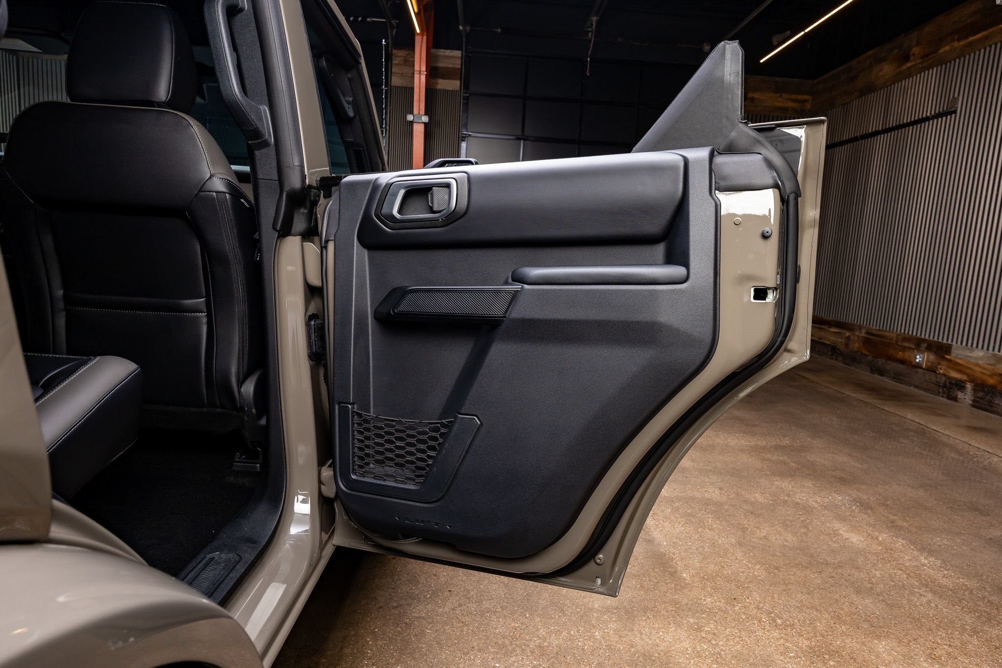 Used 2026 Ford Bronco Outer Banks AWD/4WD image 38