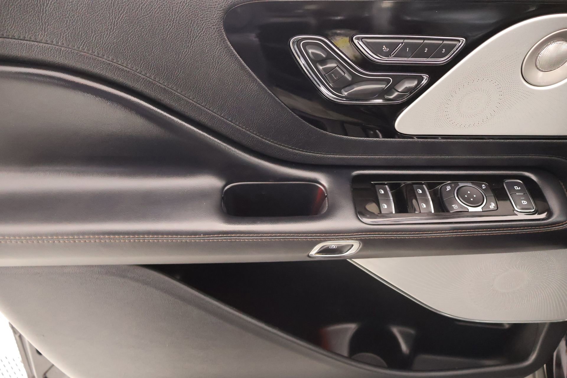 Used 2021 Lincoln Aviator Grand Touring w/ Equipment Group 302A image 18