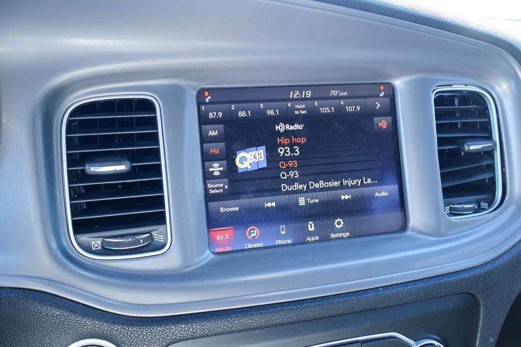 Used 2023 Dodge Charger SXT image 3