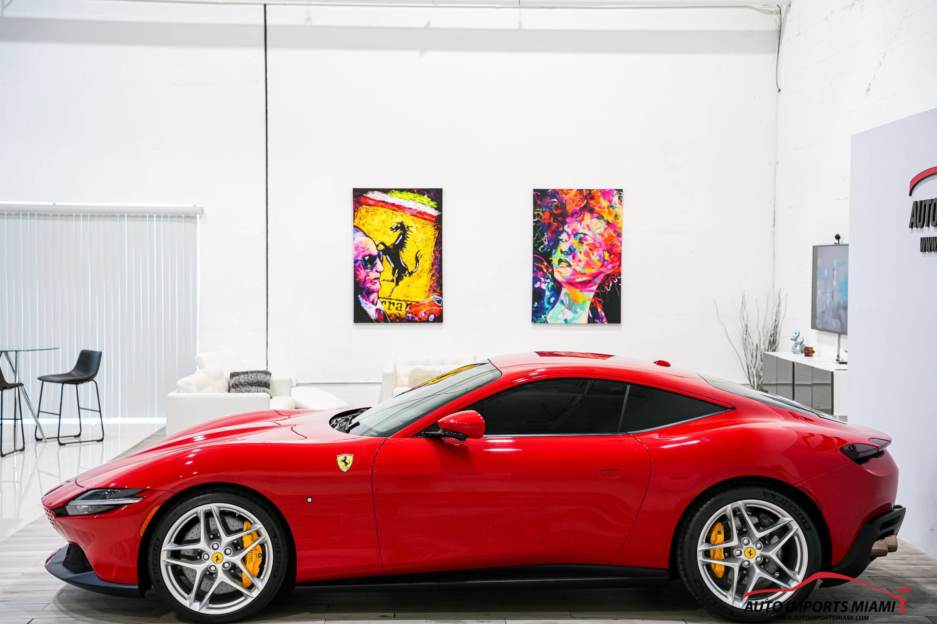 Used 2022 Ferrari Roma RWD image 10