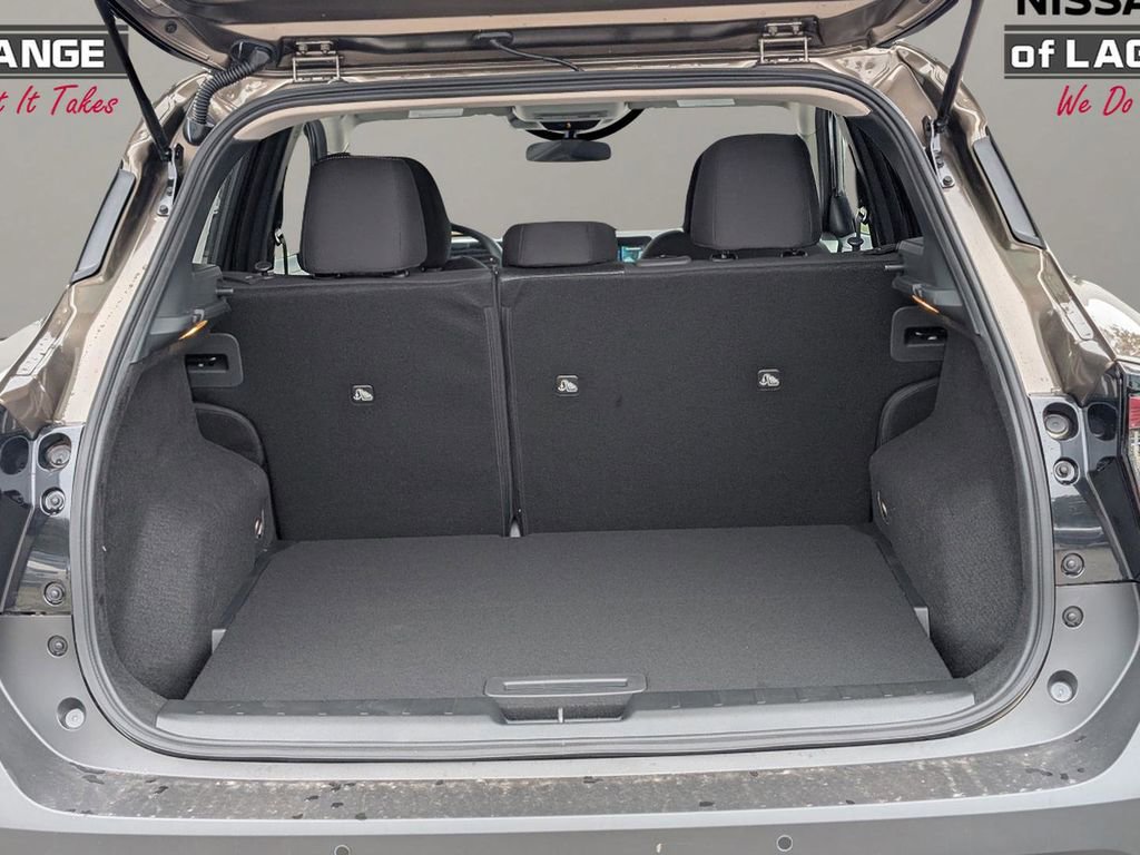 New 2026 Nissan Kicks SV image 12