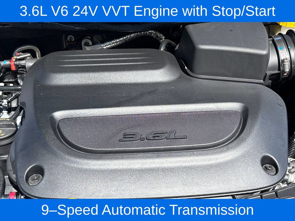 New 2027 Chrysler Pacifica Select FWD image 4