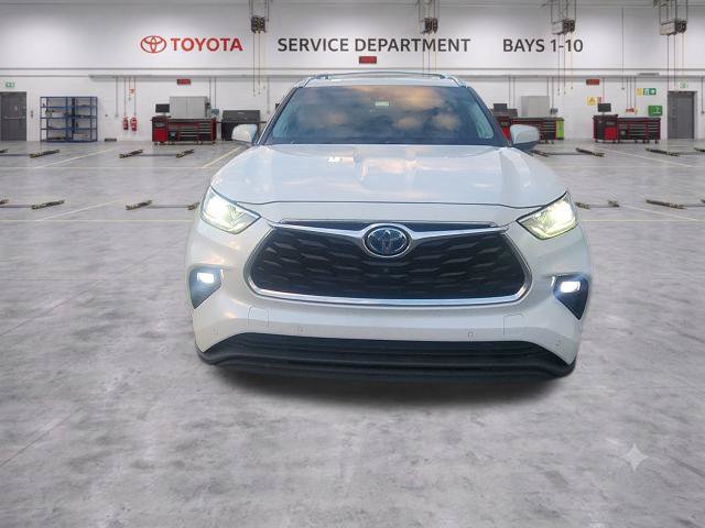 Used 2022 Toyota Highlander Limited AWD/4WD image 4