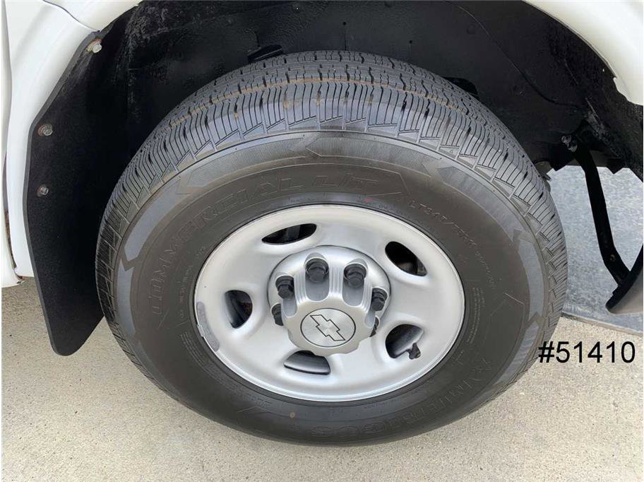 Used 2015 Chevrolet Express 3500 w/ School Bus Package image 18