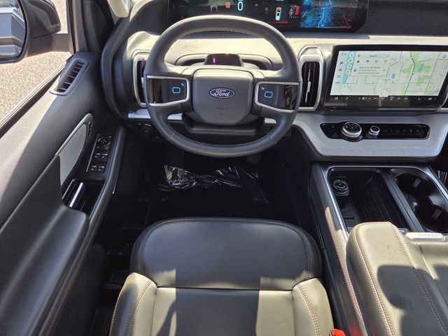 Certified 2025 Ford Expedition Active AWD/4WD image 15