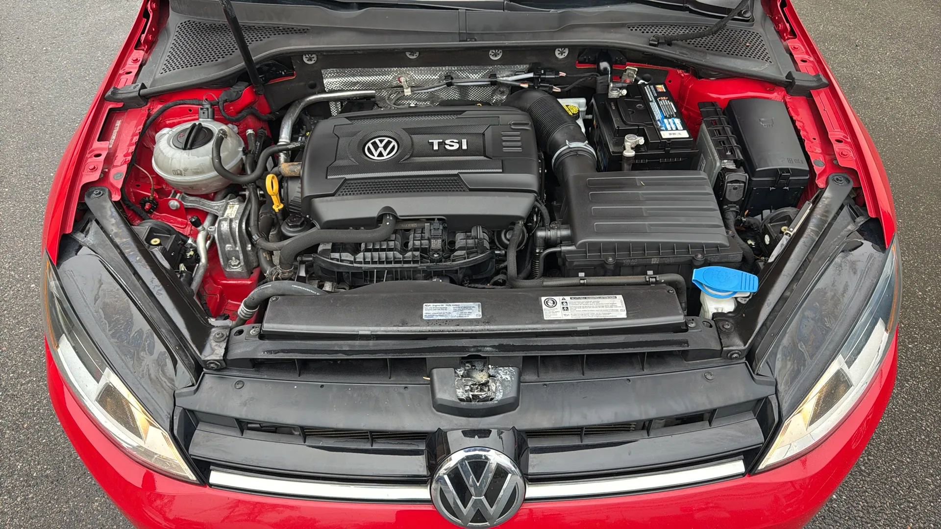 Used 2016 Volkswagen Golf Limited Edition image 24