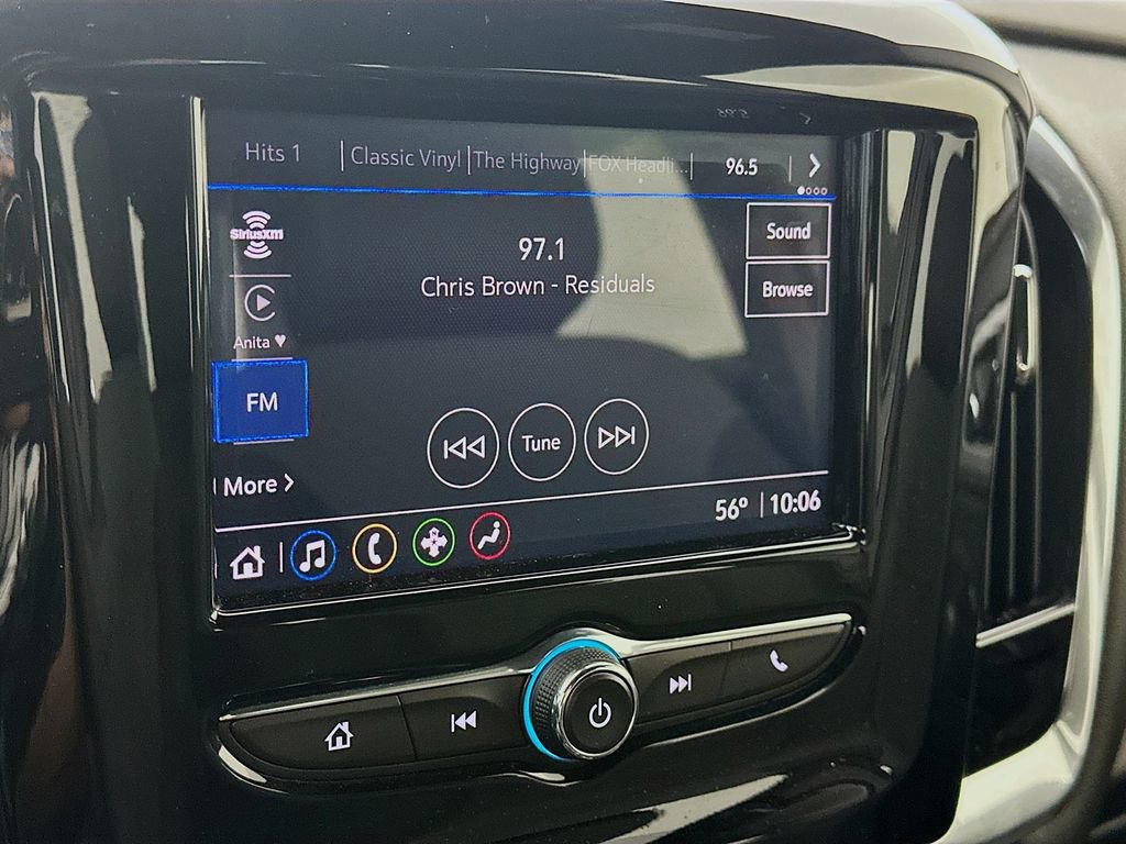 Used 2023 Chevrolet Traverse LT FWD image 17