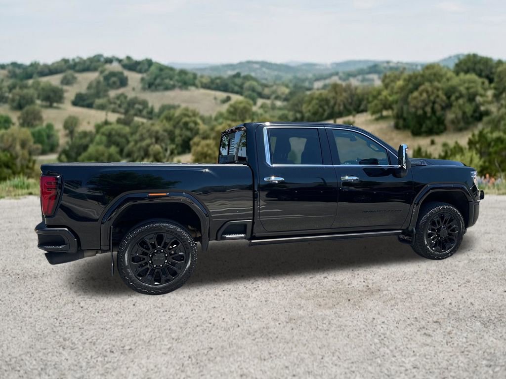Used 2024 GMC Sierra 2500 Denali Ultimate AWD/4WD image 10