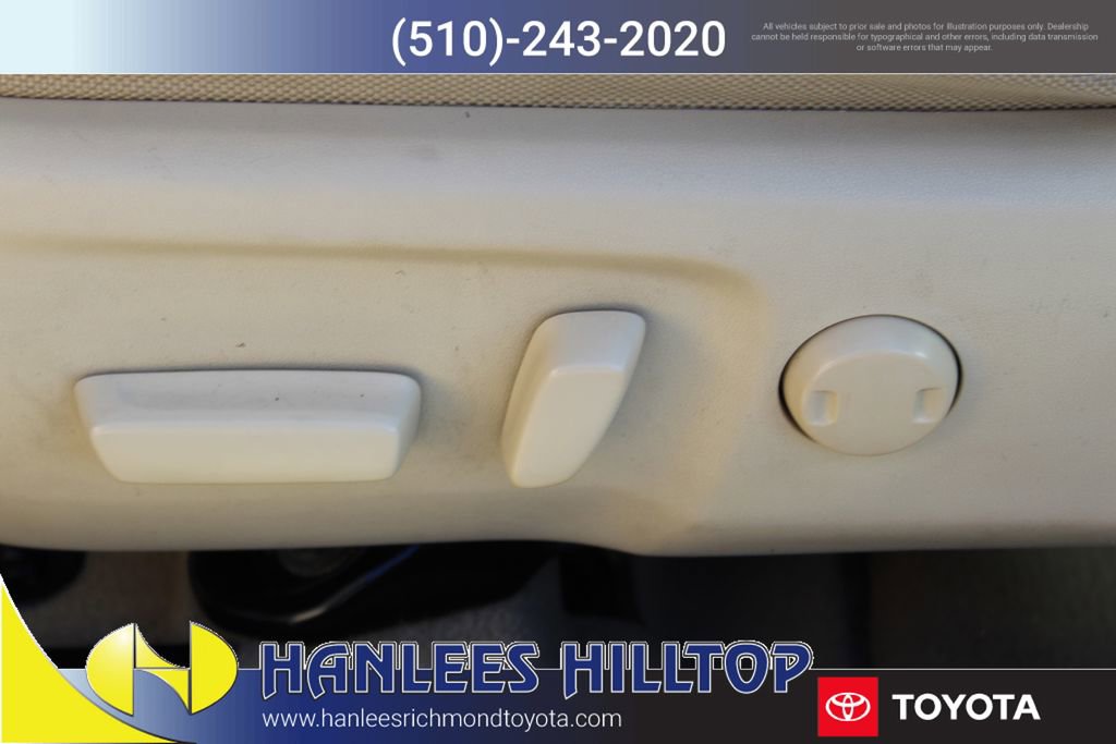 Used 2015 Toyota Camry LE FWD image 13