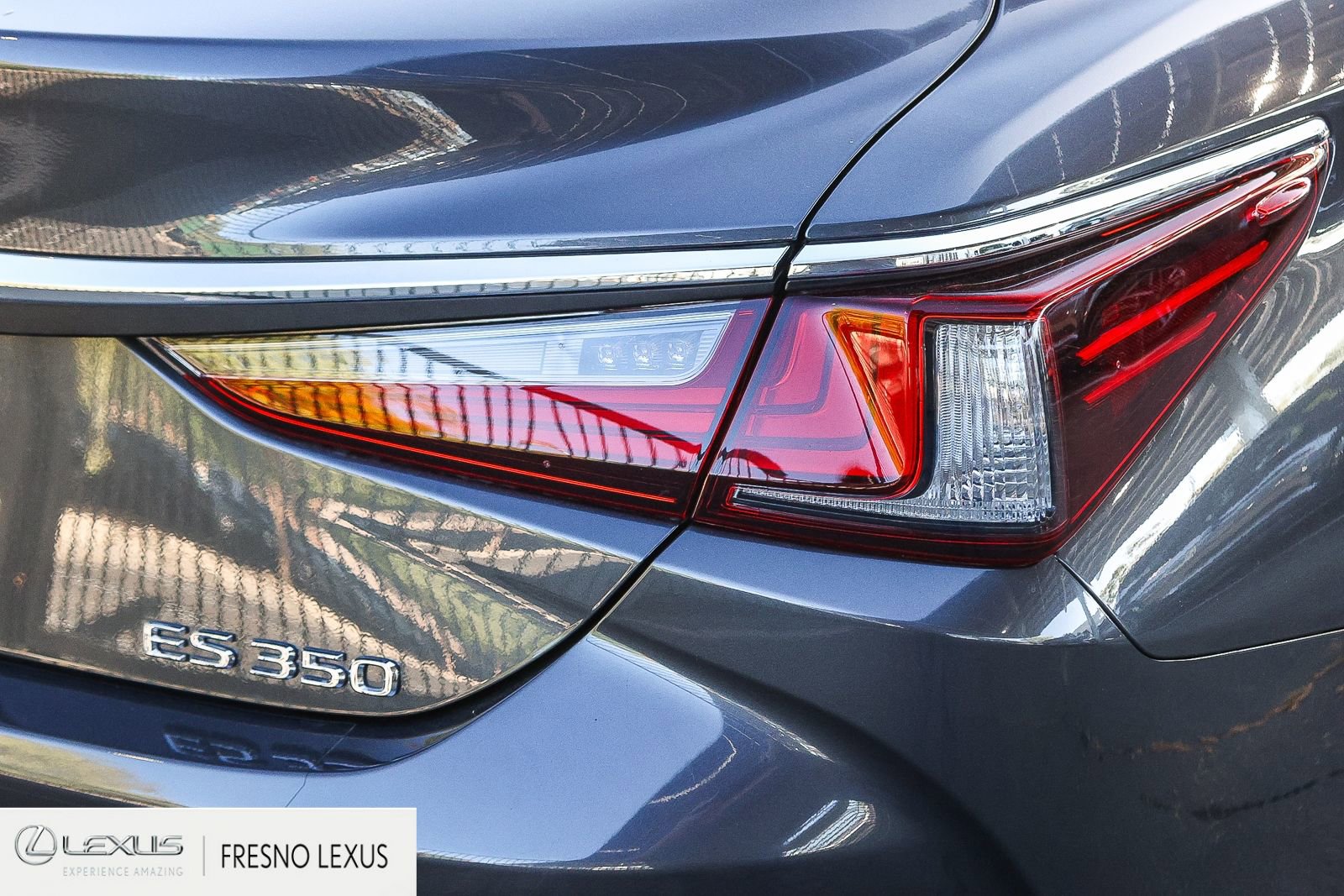 Certified 2025 Lexus ES 350 w/ Premium Package image 7