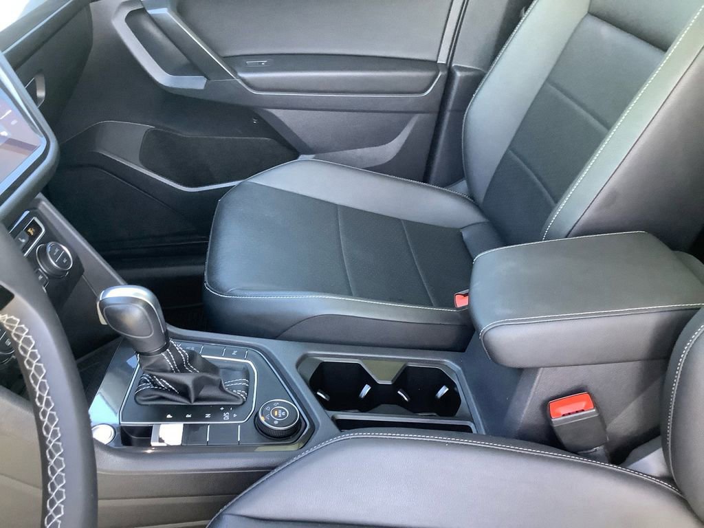 Used 2021 Volkswagen Tiguan SEL image 23