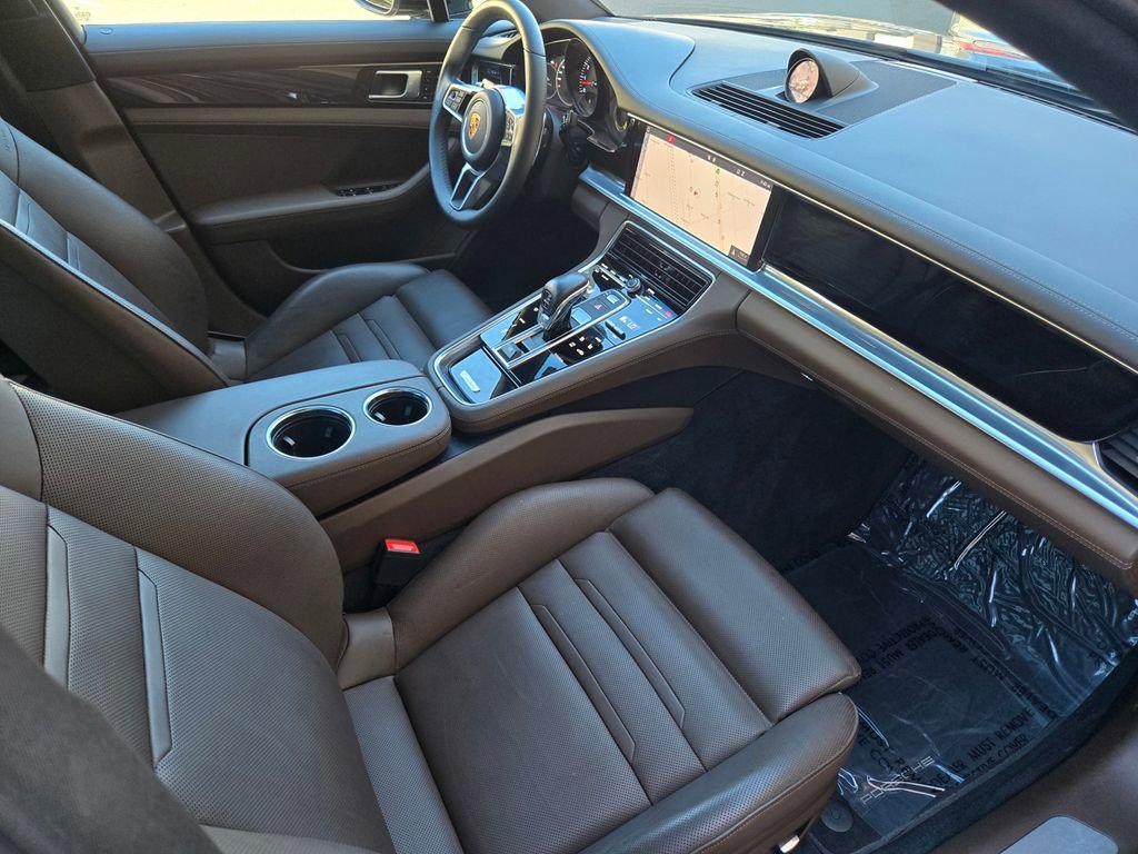 Used 2018 Porsche Panamera 4 AWD/4WD image 23