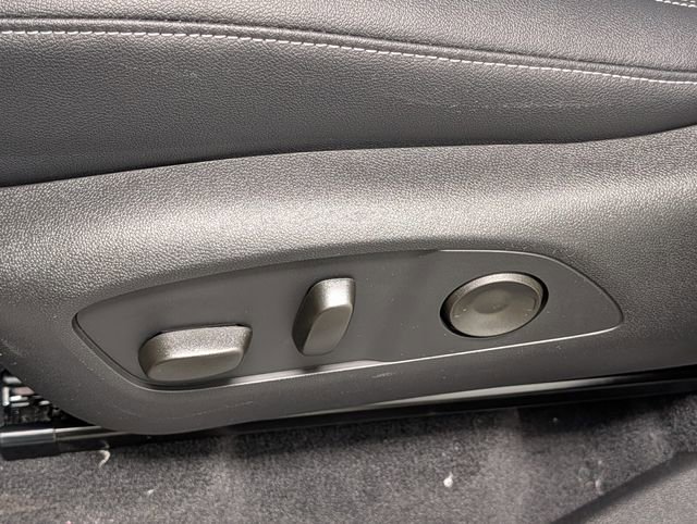 New 2026 Chevrolet Traverse LT image 10