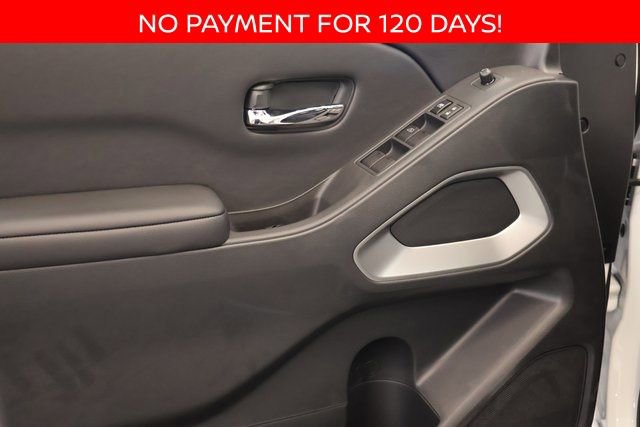 New 2025 Nissan Frontier SV image 7
