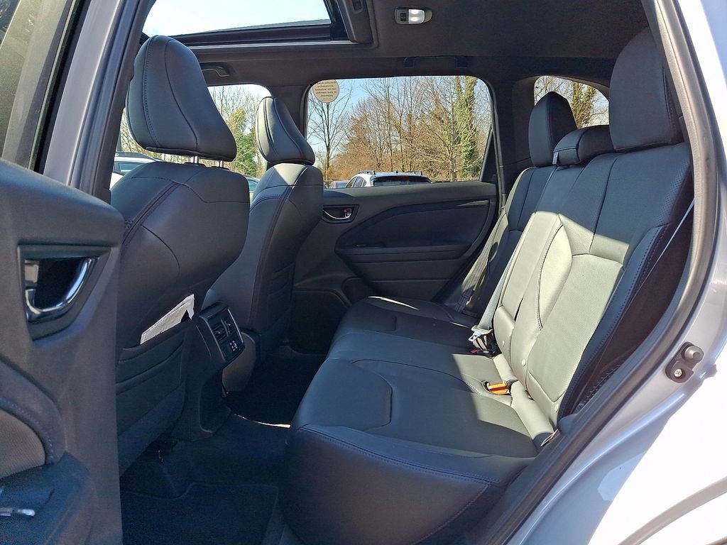 Used 2025 Subaru Forester Limited image 10