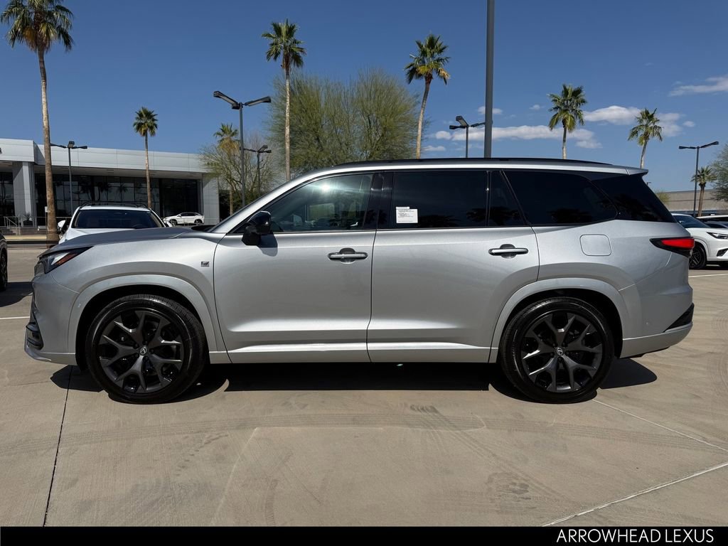 New 2026 Lexus TX 500h AWD image 3