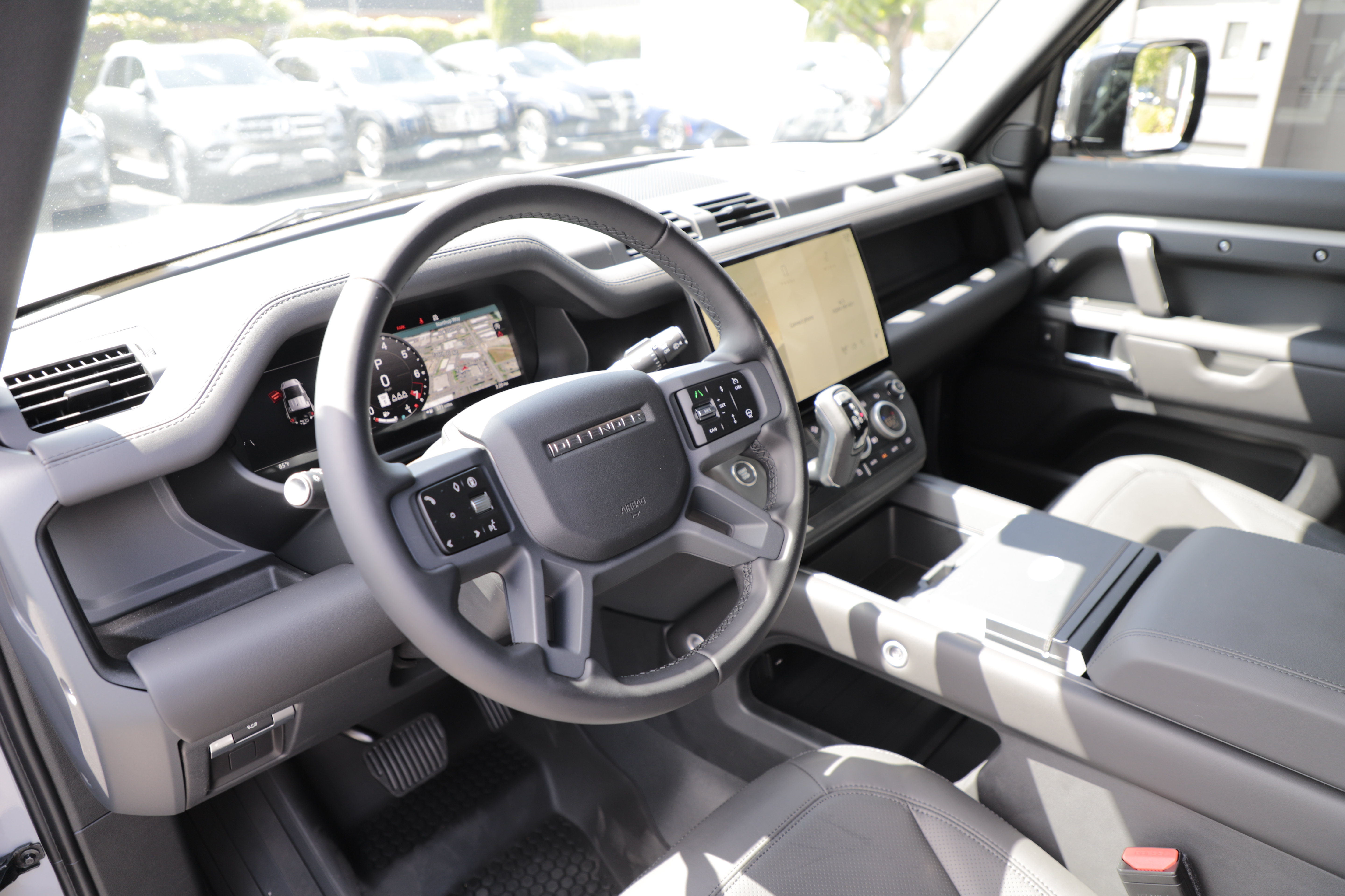 New 2026 Land Rover Defender 110 X-Dynamic SE AWD/4WD image 18