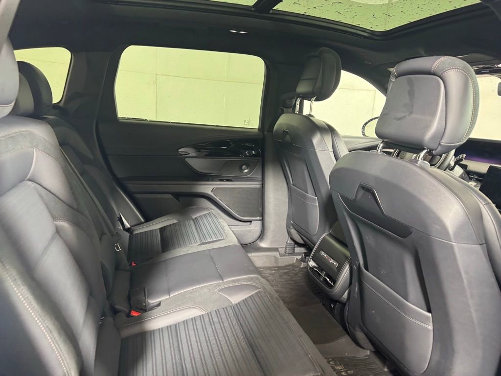 New 2025 Lincoln Nautilus Reserve w/ Jet Appearance Package AWD/4WD image 17