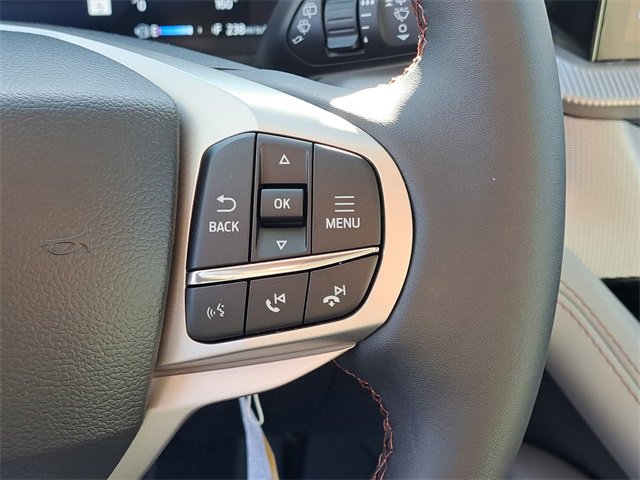New 2026 Ford Explorer Active w/ Active Comfort Package image 13