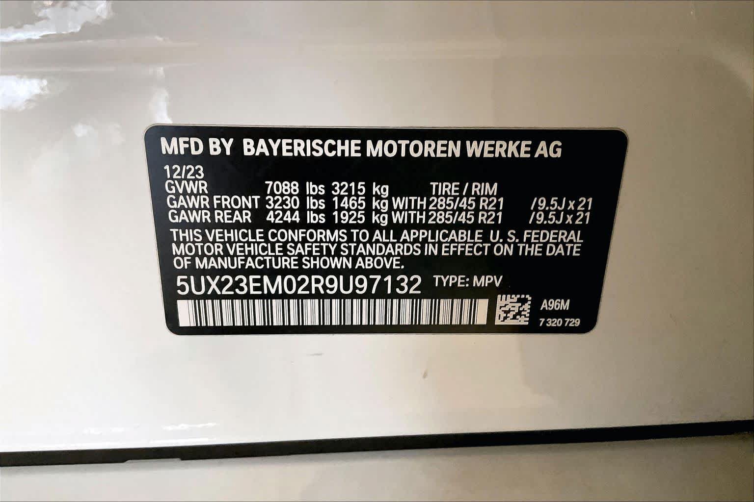 Used 2024 BMW X7 xDrive40i w/ M Sport Package AWD/4WD image 32