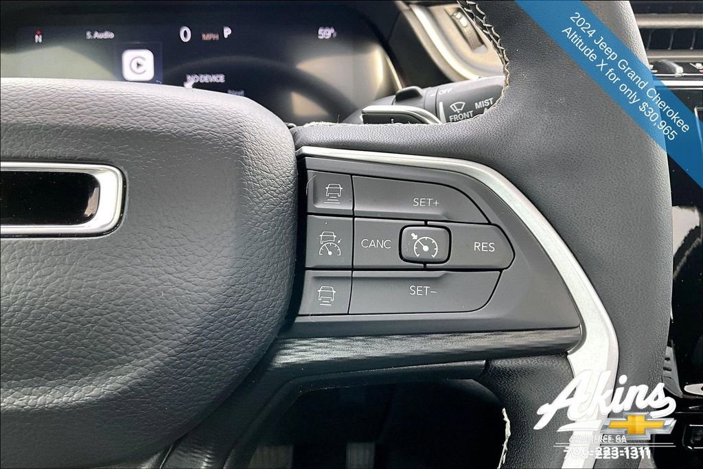 Used 2024 Jeep Grand Cherokee Altitude image 10