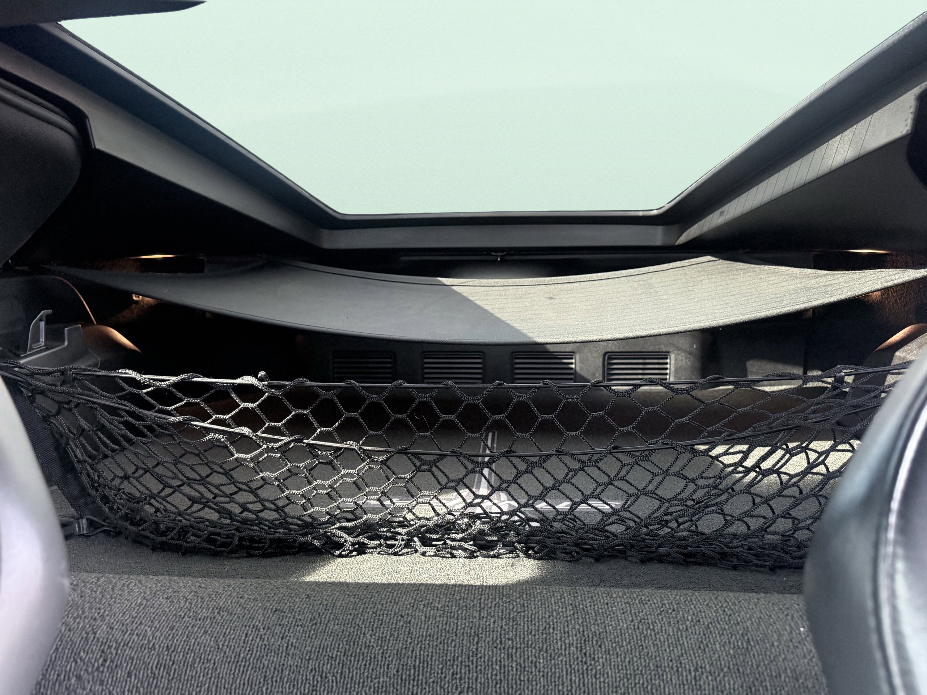 Used 2017 Chevrolet Corvette Z51 1LT w/ Carbon Flash Badge Package image 30