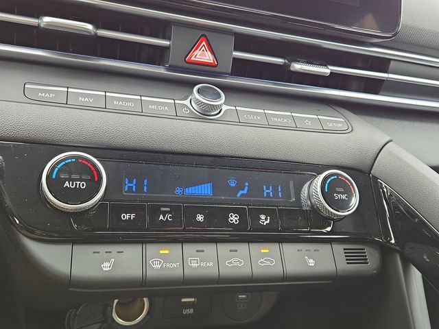 New 2025 Hyundai Elantra SEL image 14