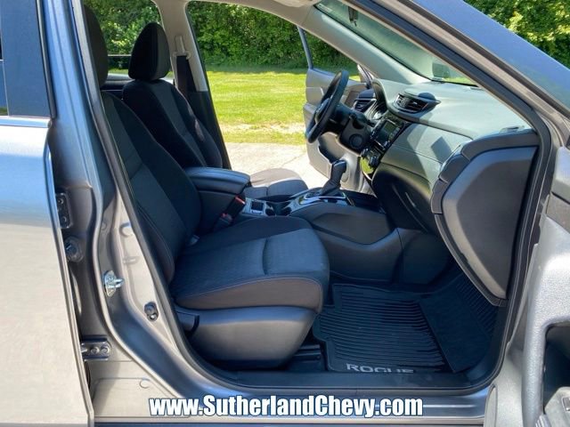 Used 2020 Nissan Rogue SV FWD image 15