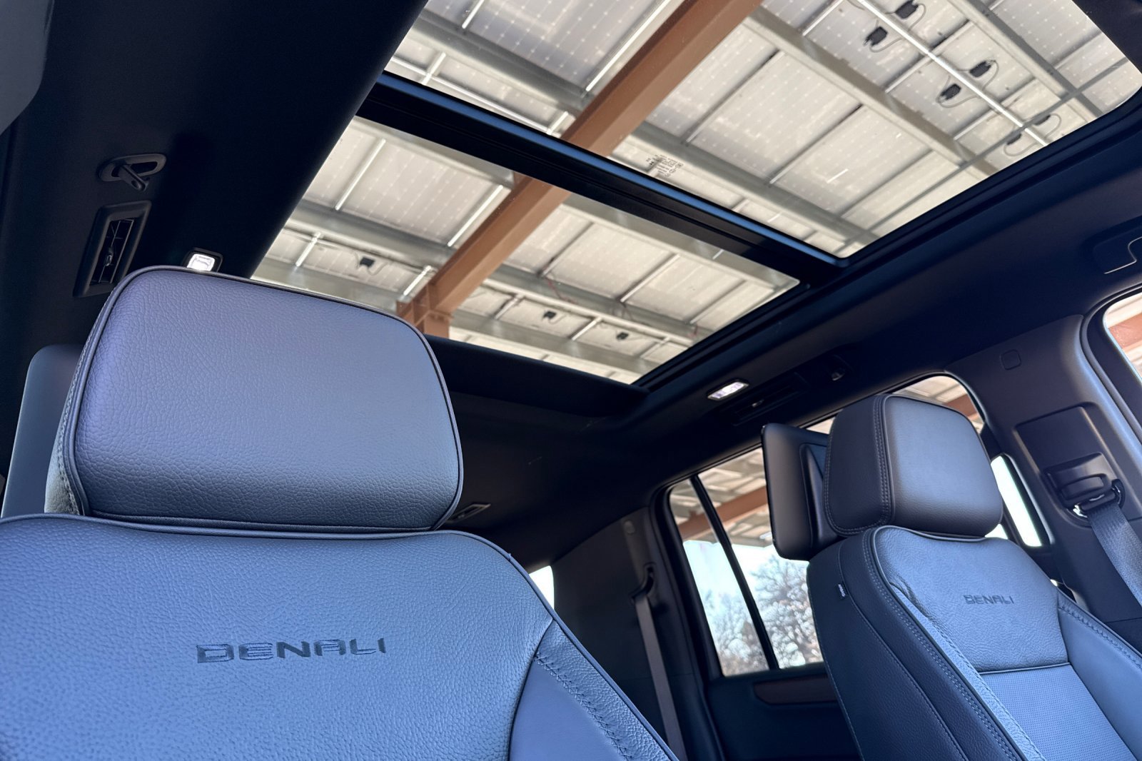 New 2026 GMC Yukon XL Denali w/ Denali Reserve Package image 20
