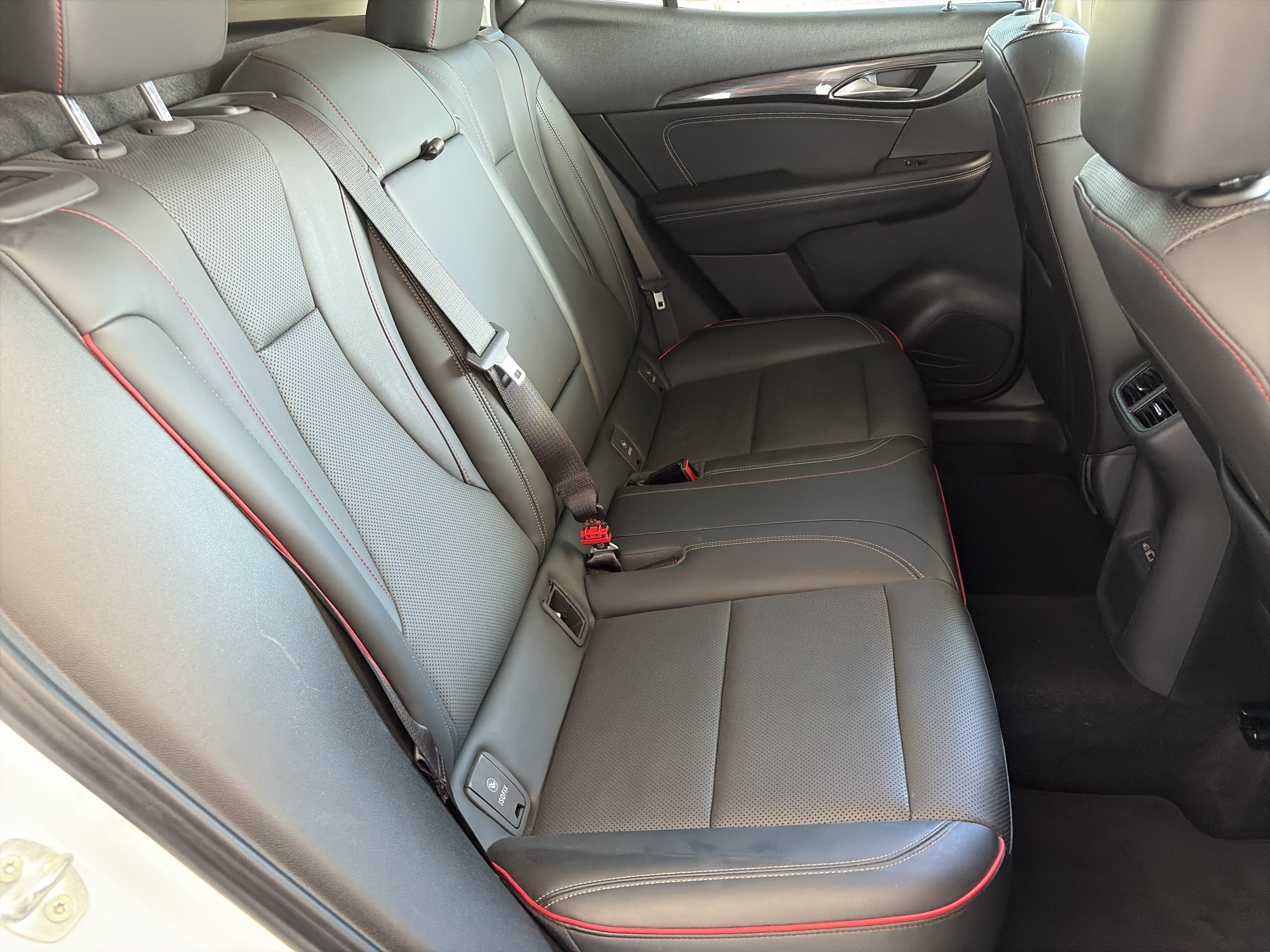 Used 2022 Buick Envision Essence w/ Technology Package II FWD image 11