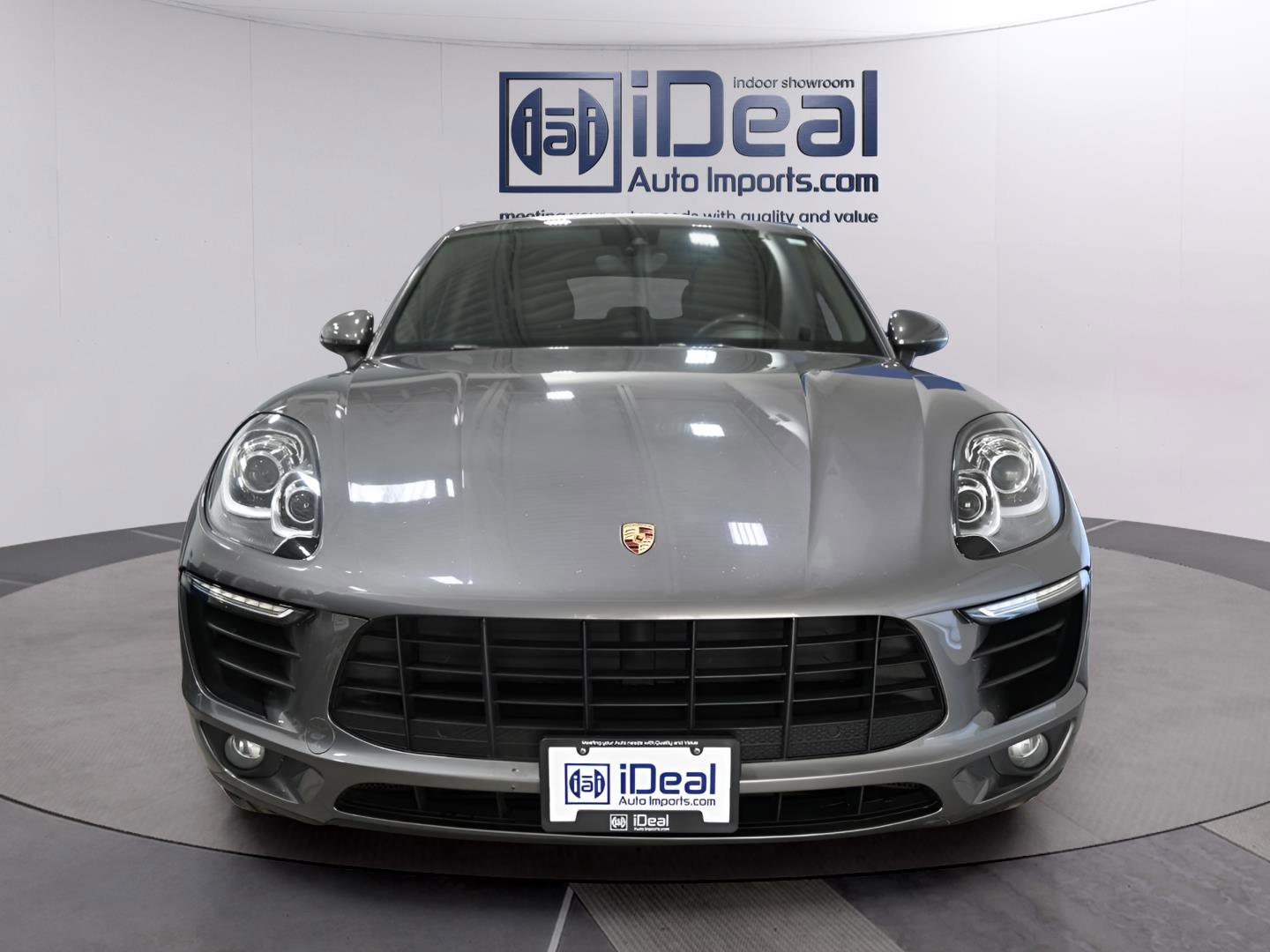 Used 2018 Porsche Macan AWD/4WD image 6