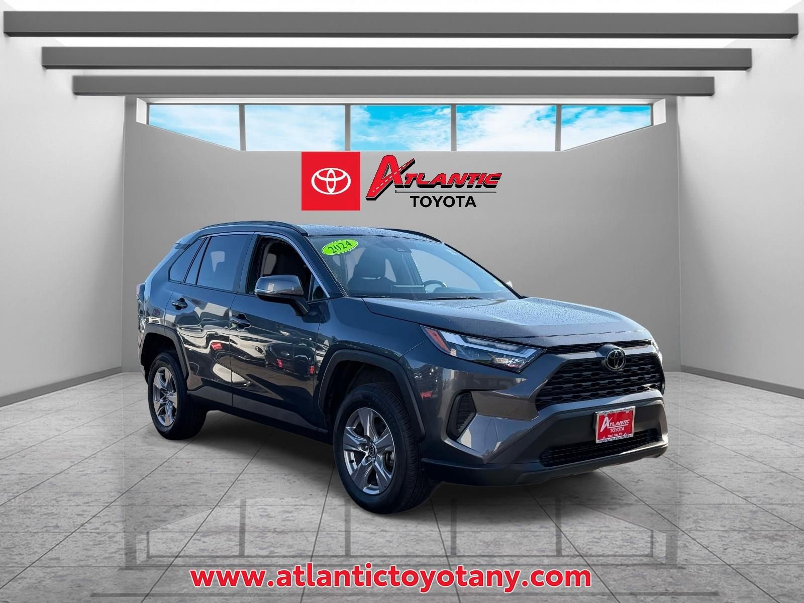 Used 2024 Toyota RAV4 XLE FWD video 1