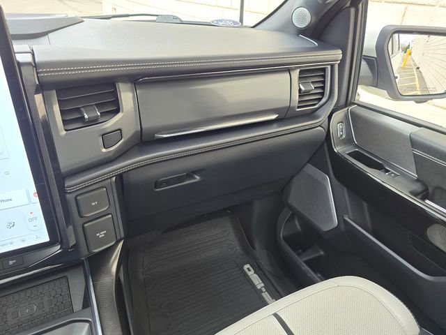 Used 2023 Ford F150 Lightning Platinum image 48